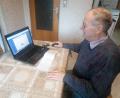 Bild: Winderl
Die Daten, die seine Wetterstation an den DWD sendet, kann Hermann Haas am Laptop nachverfolgen.