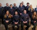 Bild: fjo
Mit Bürgermeister Markus Bauriedl (rechts) dankt der neue Feuerwehr-Vorstand für das langjährige Wirken von Michael Eschenbecher, Albrecht Müller und Vera Stahl (stehend, von links).