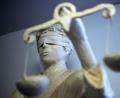 Symbolbild: Peter Steffen/dpa
Ein 72-Jähriger aus dem Landkreis Neustadt/WN hatte die Renovierungsarbeiten in seinem Bad nur teilweise bezahlt. Die Materialpreise waren ihm zu teuer. Nun verurteilte ihn das Gericht zur vollständigen Zahlung.