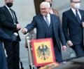 Bild: Christophe Gateau
Bundespräsident Frank-Walter Steinmeier (M) wurde am Sonntag wiedergewählt.