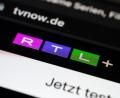 Symbolbild: Marijan Murat/dpa
Das Logo der Streamingplattform RTL+ unter der Web-Adresse „tvnow.de“.