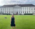 Bild: Kliniken Nordoberpfalz
Bundespräsident Frank-Walter Steinmeier lud im Sommer 2021 engagierte Bürger zum Gartenfest in Schloss Bellevue nach Berlin ein. Darunter war auch Michaela Hutzler, Medizinische Direktorin der Kliniken Nordoberpfalz.