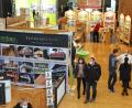Archivbild: Wolfgang Steinbacher
Die 26. Oberpfälzer Baumesse bietet den Besuchern Gelegenheit, viele verschiedene regionale Firmen aus dem Baugewerbe kennenzulernen. Im vergangenen Jahr fiel die Veranstaltung wegen Corona aus. Zuletzt gab es 2020 eine kleine Herbstmesse (Bild).
