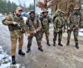 Bild: Melanie Gleich
Oberstleutnant d. R. Thomas Baldauf (links) und die Teilnehmer des Orientierungsmarsches mussten eine 4,9 Kilometer lange Strecke bewältigen.
