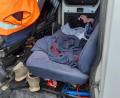 Bild: Bundespolizei/exb
Auf der Rücksitzbank eines Kleintransporters wurden neun Türken nach Deutschland geschleust.