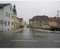 Bild: fg
Die Engstelle beim sogenannten „Fischerschusterhaus“ (rechts) beim westlichen Zugang zur Hirschauer Altstadt soll gerade auch mit Blick auf die Fußgänger beseitigt werden.