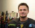 Bild: Andreas Brückmann
Kevin Schmitt wird auch in der Saison 2022/23 das Trikot des ERSC Amberg tragen. Der Verteidiger gab vor der Partie in Miesbach seine Zusage.
