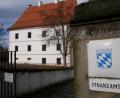 Bild: hmr
Die Corona-Pandemie hat sich kaum auf das Gesamtsteueraufkommen am Finanzamt Waldsassen ausgewirkt. 2020 betrug es rund 270 Millionen Euro, 2021 war es leicht geringer und lag bei 263 Millionen Euro.