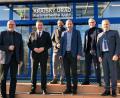 Bild: Euregio Egrensis/exb
Gesprächsrunde im Bezirksamt Karlsbad mit dem Gastgeber, Bezirkshauptmann Petr Kulhánek (Bildmitte): Roland Grillmeier, Bernd Sommer, Patrik Pizinger, Peter Berek, Harald Ehm (von rechts).