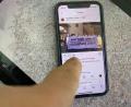 Bild: roa
Ein Handy liegt auf der Straße. Der Bildschirm zeigt den Instagram-Auftritt der "Identitären Bewegung" und ein Foto, das während des Coronaprotestes am 13. Februar in Amberg gemacht wurde. Dort hatten sich die Rechtsextremen mit ihrem Banner zeitweise an der Spitze des Zuges positioniert.