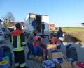 Bild: bk
Fast überrannt werden die Helfer der Feuerwehr Thansüß bei der Anlieferung von Hilfsgütern für ukrainische Flüchtlinge, speziell für Kinder.