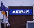 Bild: Marcus Brandt/dpa/Archivbild
Das Haupttor des Airbus-Werks in Hamburg-Finkenwerder.