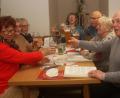 Bild: wro
Den Seniorenstammtisch im Gasthof "Grüner Baum" (Poppenreuth) hatten Carmen Altermann (links) und Gerhard Weber (rechts) auf die Beine gestellt.