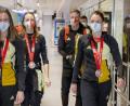 Bild: Helmut Fricke/dpa
Denise Herrmann, Franziska Preuß, Roman Rees und Vanessa Hinz (l-r) kommen nach den Winterspielen am Frankfurter Flughafen an.
