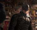 Bild: DC Comics/Warner/Jonathan Olley/dpa
Robert Pattinson als Batman in "The Batman". Der Film läuft jetzt in den Kinos.