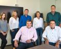 Bild: fz
Das Team von R² Bürodesign: Hinten von links Diana Pfannenstiel, Heidi Reil, Tim Bergemann, Doris Völkl und Sebastian Reil sowie vorne von links Thomas Brockmann und Josef Reil.