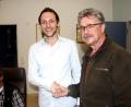 Archivbild: wro
Wolfgang Braun und Florian Heinl (von rechts) bei dessen Amtsantritt, links Lothar Ernstberger. Beide Mitarbeiter wurden nun geehrt.
