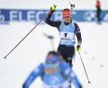 Bild: Vesa Moilanen/Lehtikuva/dpa
Denise Herrmann jubelt über ihren dritten Platz im Verfolgungsrennen.