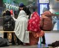 Bild: Paul Zinken/dpa
In Decken gehüllt sitzen diese Kinder aus dem ukrainischen Kriegsgebiet im Berliner Hauptbahnhof.
