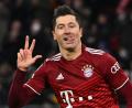 Bild: Sven Hoppe/dpa
Die bayerische Tore-Garantie: Gegen den FC Salzburg schnürte Robert Lewandowski schon vor der Pause einen Hattrick.