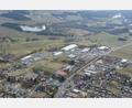 Luftbild: mür
Das Gewerbegebiet vor den Toren Tirschenreuths.