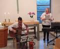 Bild: fpoz
Markus Jung und Olena Kokidko gestalteten das Friedenskonzert in der evangelischen Kirche.