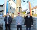 Bild: soj
Die Beteiligten an der Gedenkminute am Kriegerdenkmal in Ebnath (von links) Bürgermeister Wolfgang Söllner, stellvertretender KSK-Vorsitzender Hans Rochholz und Kreisvorsitzender Thomas Semba.