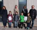 Bild: usc
Nina Bings und Tobias Siegert aus der Klasse 3b sowie Luca Sand und Alexander Sauer aus der 1b (vorne von links) nahmen die Auszeichnungen entgegen.