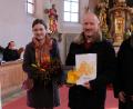 Bild: le
Lob, Dank und Anerkennung für 30 Jahre treuen kirchlichen Dienst als Leiter des Posaunenchores galten im Sonntagsgottesdienst Wolfgang Lang. Von links: Pfarrer Wilfried Römischer, stellvertretende Chorleiterin Andrea Riedel, Wolfgang Lang und Obmann Richard Riedel.