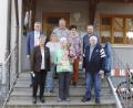 Bild: mfh
Bürgermeister Michael Göth, Kassier Gerd Kleiner und 
Vorsitzender Christian Weiß (hintere Reihe, von links) gratulierten den Jubilaren der Tischgesellschaft Edelweiß Rosenberg. Ex-Reiseleiterin Helene Röhrer (vorne Mitte) wurde zum Ehrenmitglied ernannt.