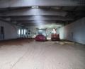Bild: sir
Bei Bauarbeiten in dieser Halle in Bruck wurde unter dem Fundament ein Knochen gefunden.