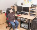 Bild: Michael Doetsch/exb
Frederike Dötsch, ist die jüngste Funkamateurin Deutschlands mit der A-Lizenz. Die 13-Jährige stammt aus einer amateurfunkverrückten Familie und ist seit zwei Jahren vom Funk-Virus befallen.