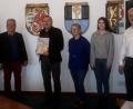 Bild: wro
Über 40 Jahre lang arbeitete Werner Härtl (Dritter von links) in der Verwaltung der Marktgemeinde Wiesau. Zum wohlverdienten Ruhestand gratulierten (von links) Christina Heinl, Bürgermeister Toni Dutz sowie (von rechts) Geschäftsleiter Thomas Weiß und Härtls Büro-Kolleginnen Romy Schultes und Martina Koller.