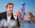 Bild: Peter Kneffel/dpa
Markus Söder (CSU), Ministerpräsident von Bayern, vor Beginn der Online-Sitzung des Kabinetts.