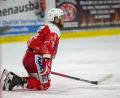 Bild: Andreas Nickl
Andrew Schembri kniet enttäuscht auf dem Eis: Den Eisbären Regensburg droht nach der zweiten Heimpleite gegen die IceFighters Leipzig das Aus im Play-off-Achtelfinale.