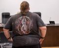 Archivbild: Daniel Karmann/dpa
Youtuber "Drachenlord" musste sich wegen gefährlicher Körperverletzung und anderer Delikte sowie Verleumdung und Beleidigungen von Polizisten vor Gericht verantworten.