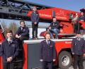 Bild: flm
Die neue Führungsriege der Jugendfeuerwehr Waldsassen hatte sich nach der Briefwahl zum Fototermin versammelt. Von links Timo Saller, Leopold Tippmann, Stellvertretender Jugendsprecher Florian Sagstetter, Jugendsprecher Christian Urbanek, Pascal Heldwein, Jugendwart Felix Kubitschek und Schülerwart Georg Mayer.