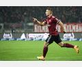 Bild: Daniel Karmann/dpa
Nikola Dovedan jubelt über eines seiner Tore. Nur elf Mal traf er aber in Pflichtspielen in den letzten knapp drei Jahren.