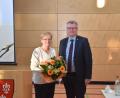 Bild: Andreas Royer
Nach 26 „Dienstjahren“ verabschiedete Bürgermeister Michael Göth CSU-Stadträtin Marga Klameth aus dem Gremium.