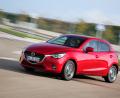 Bild: Mazda/dpa
Kleiner Flitzer: Der Mazda2 bietet sich als stylisch gezeichneter Kleinwagen an.