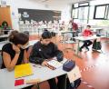Symbolbild: Sebastian Gollnow/dpa
Lehrer begleiten ihre Schüler auf dem Weg zum Erwachsenwerden. Das Verständnis dafür kommt allerdings oft erst später.