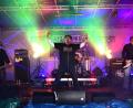 Archivbild: Petra Hartl
Acht Amberger Bands werden beim Benefiz-Festival im Jugendzentrum die Bühne entern. Darunter auch die Punkrocker von Special Gue$t, die die Veranstaltung initiierten. Im Bild ein Auftritt beim Altstadtfest in Sulzbach-Rosenberg 2018.