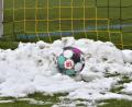 Symbolbild: Hubert Ziegler
Schnee und Eis grätschten den Fußballern in der Region dazwischen.