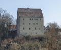Bild: Lowak
Die Fassade der Burg Neuhaus soll einen neuen Anstrich bekommen. Dafür sind im Haushalt 70.000 Euro eingeplant.
