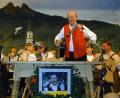 Bild: Familie Zupfer/exb
Er war ein Original. Wenn Josef Zupfer auf der Bühne stand und seine Witze erzählte, bog sich sein Publikum vor Lachen.