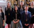 Bild: le
Ein Festtag wie vor Corona: Die evangelischen Kirchengemeinden Floß und Flossenbürg feierten am Sonntag erstmals wieder in großem Rahmen Konfirmation.