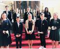 Bild: Ann-Kathrin Förderreuther/exb
Nach einem Jahr der Vorbereitung feierte Pfarrerin Anja Matthalm am Palmsonntag mit neun Jugendlichen deren Konfirmation in St. Peter und Paul in Neukirchen.