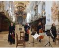 Bild: Johannes Röttges/exb
Das „Quatuor Ardeo“ (im Bild beim Schlussapplaus) eröffnete am Sonntag die Basilika-Konzertreihe.