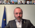 Bild: mez
Rund 90 Minuten tauschte sich der Vorsitzende der Europäischen Volkspartei im Europäischen Parlament Manfred Weber mit den Mitgliedern der CSU-Kreisvorstandschaft aus.