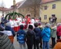 Bild: amö
Für die Palmweihe wurde der Brunnenbereich am Marktplatz in Winklarn gewählt.